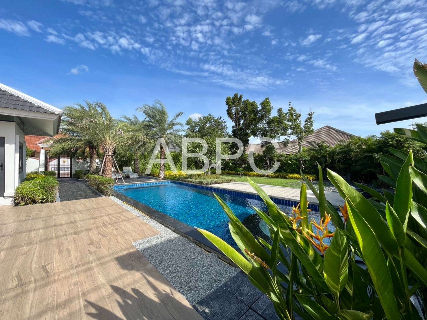Brandnew Private Pool Villa for Sale photo 13
