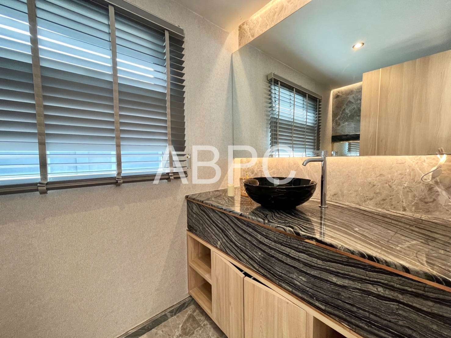 Brandnew Private Pool Villa for Sale photo 6