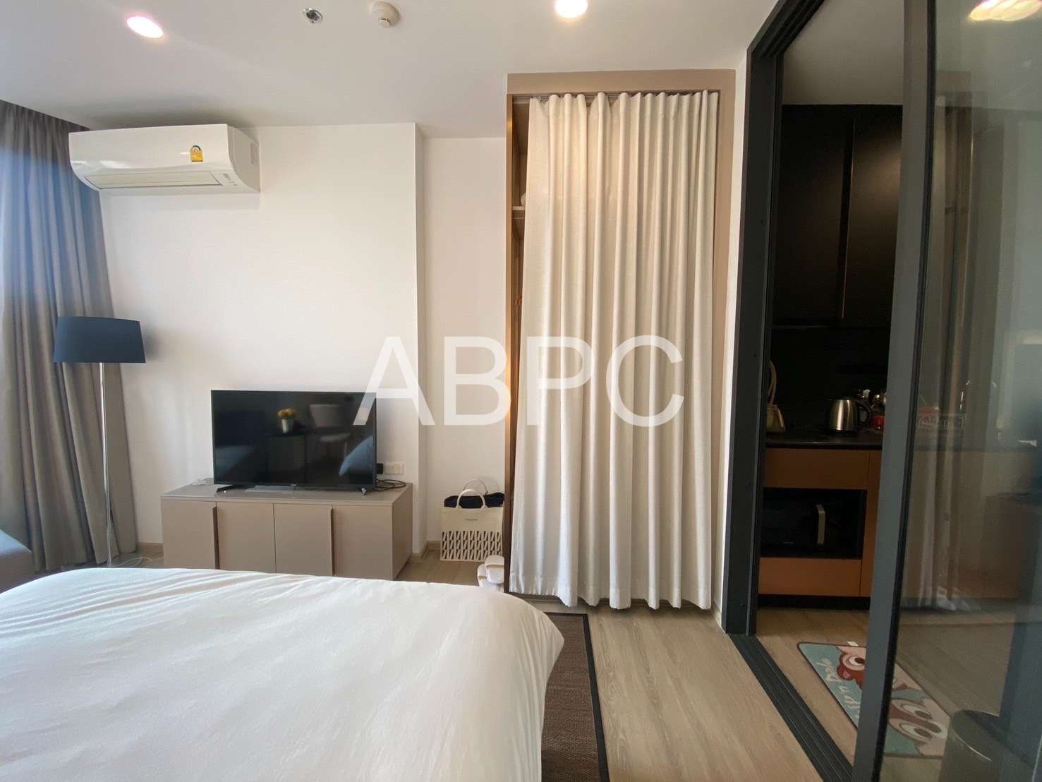 1 Bedroom 1 Bathroom Condo in Central Pattaya photo 3