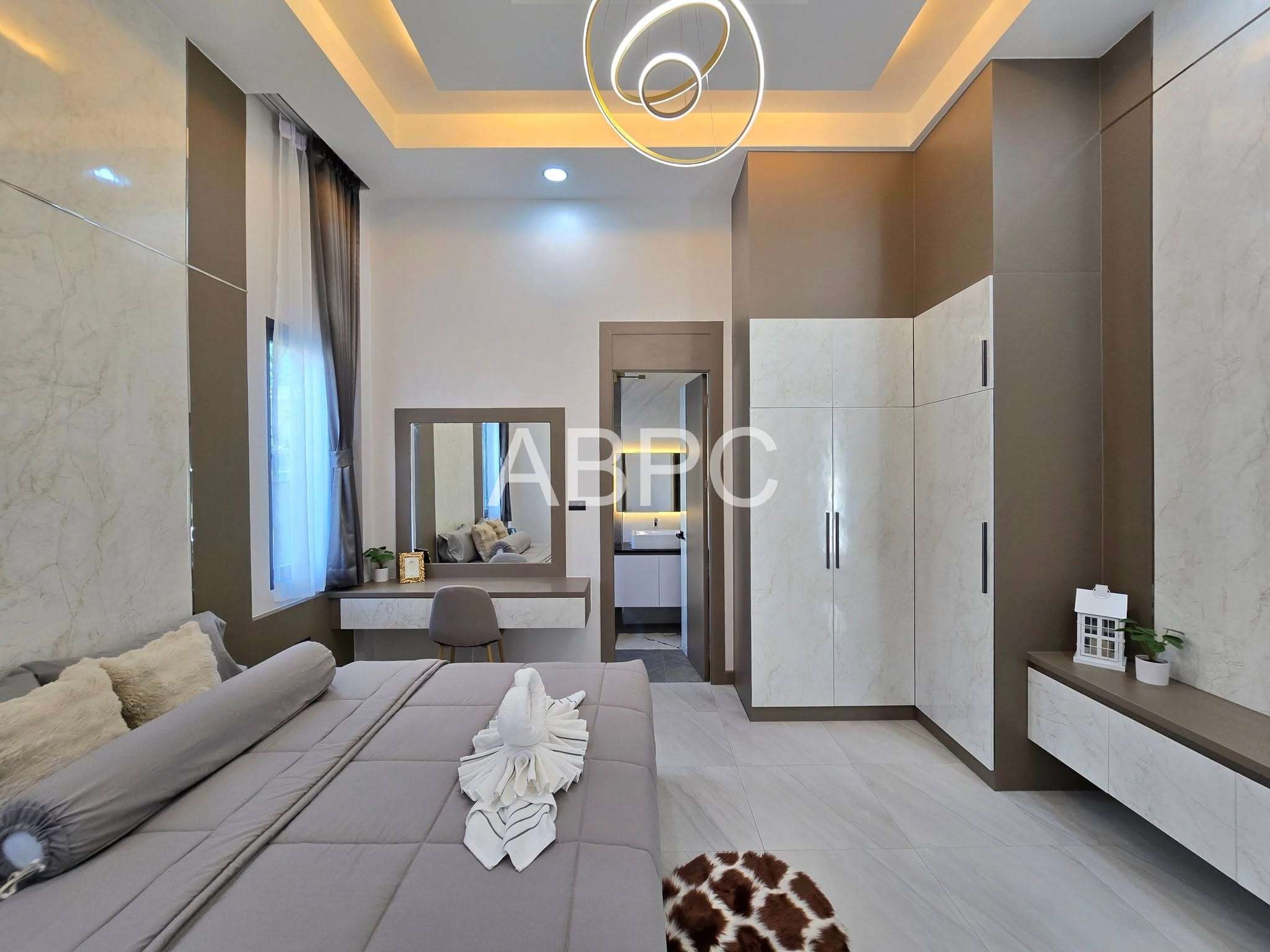 Spacious Private Pool Villa for Sale photo 4