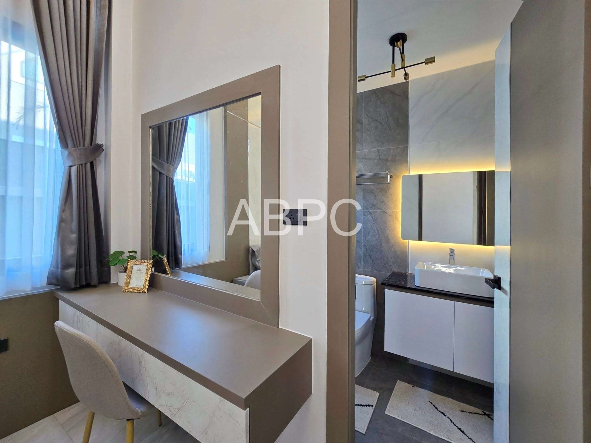 Spacious Private Pool Villa for Sale photo 5
