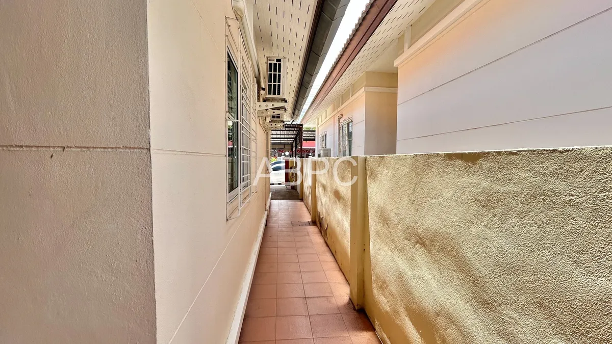 2 Bedroom House For Rent in East Pattaya photo 6