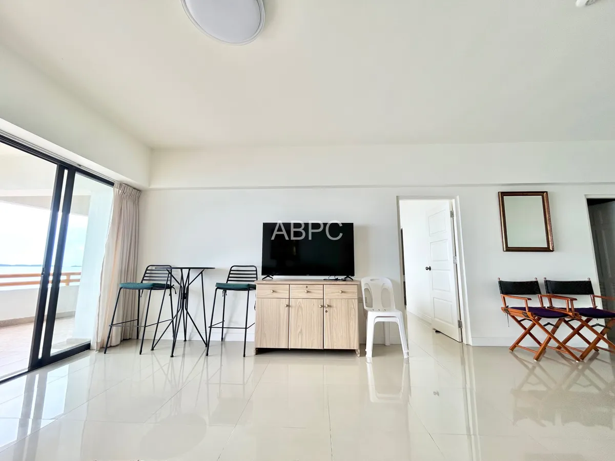 Ocean View 2 Bedroom Condo For Sale in Najomtien photo 4