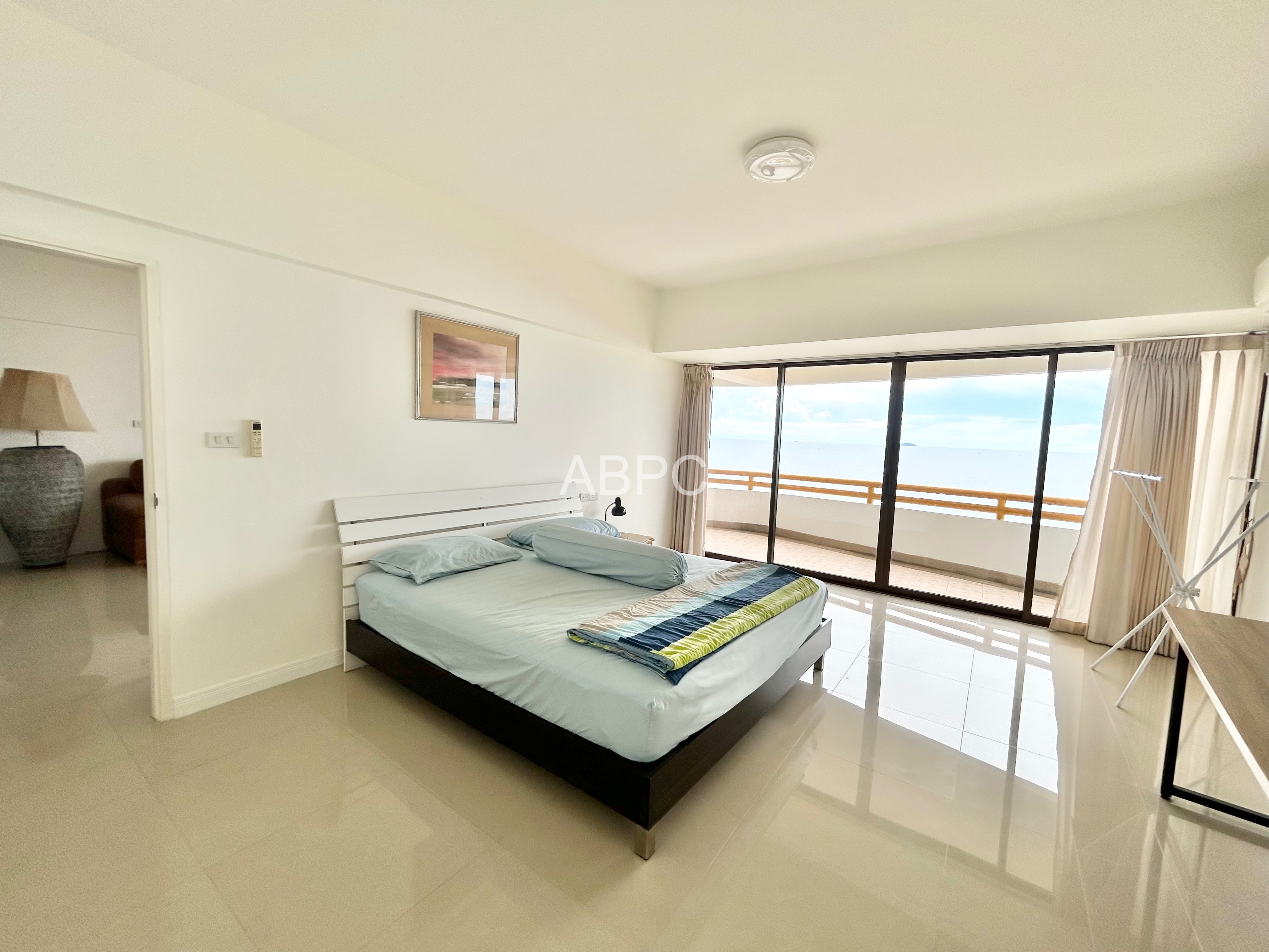 Ocean View 2 Bedroom Condo For Sale in Najomtien photo 8