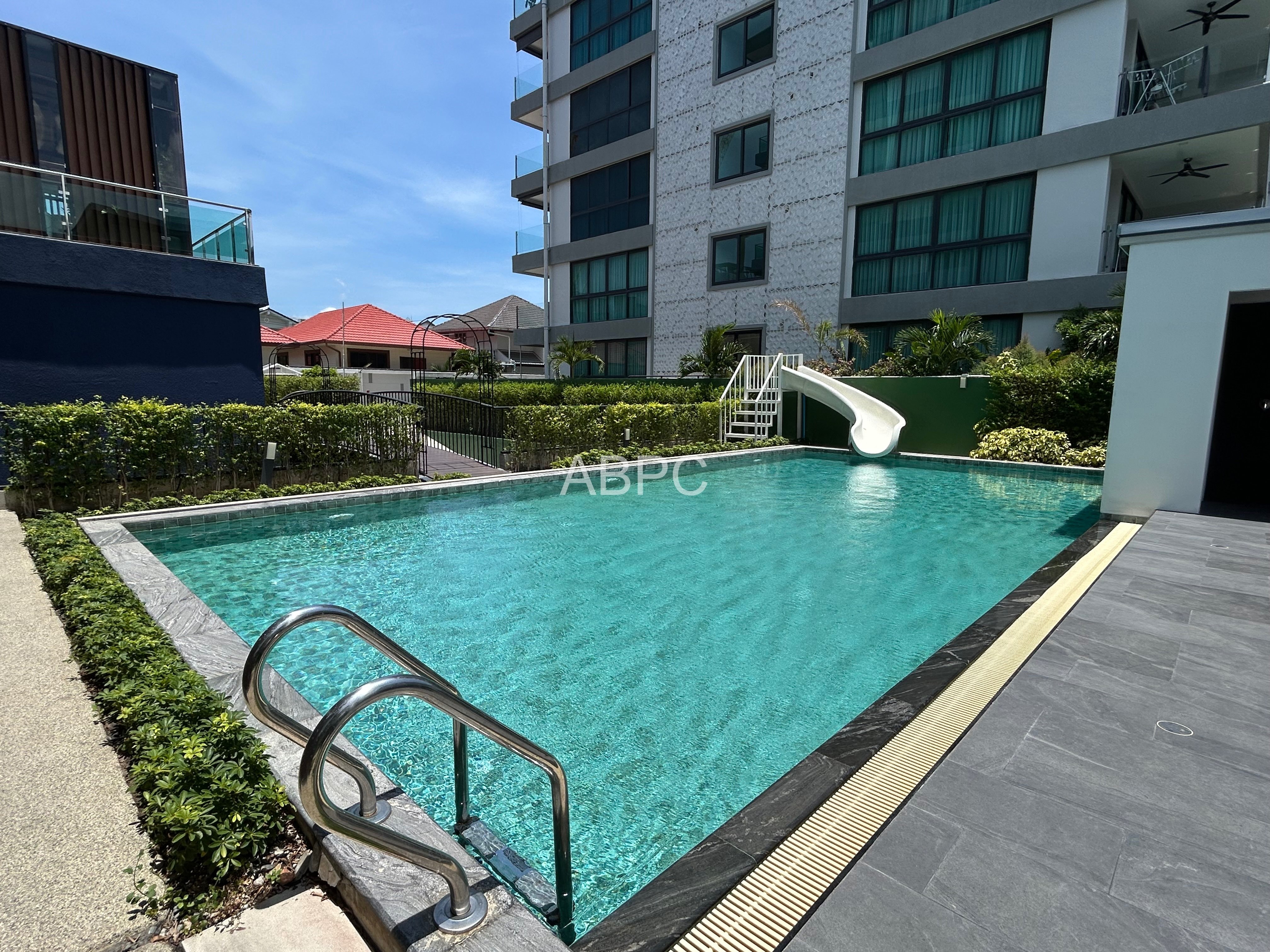 2 Bedroom Condo For Sale In Jomtien