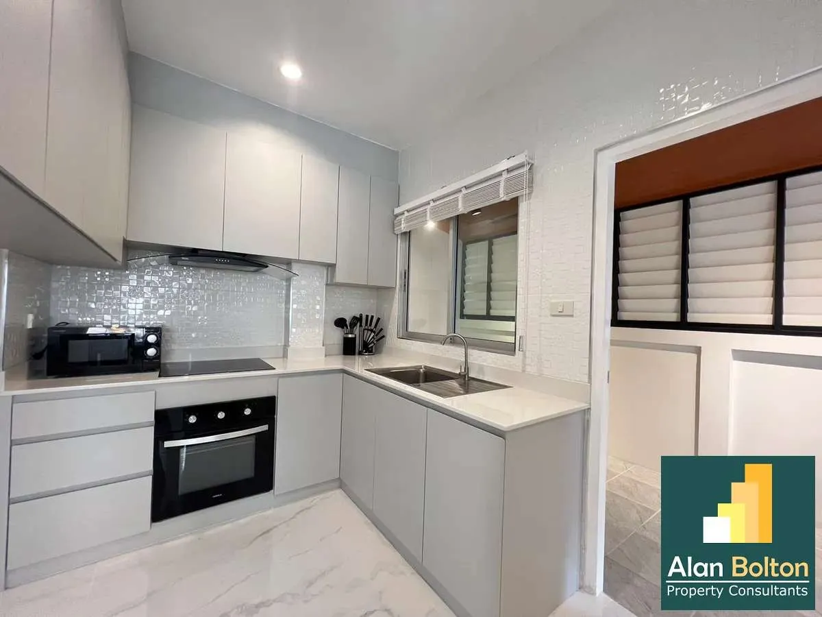 Luxury Brand New Renovated 3 Bed 3 Bath in Mapprachan photo 3