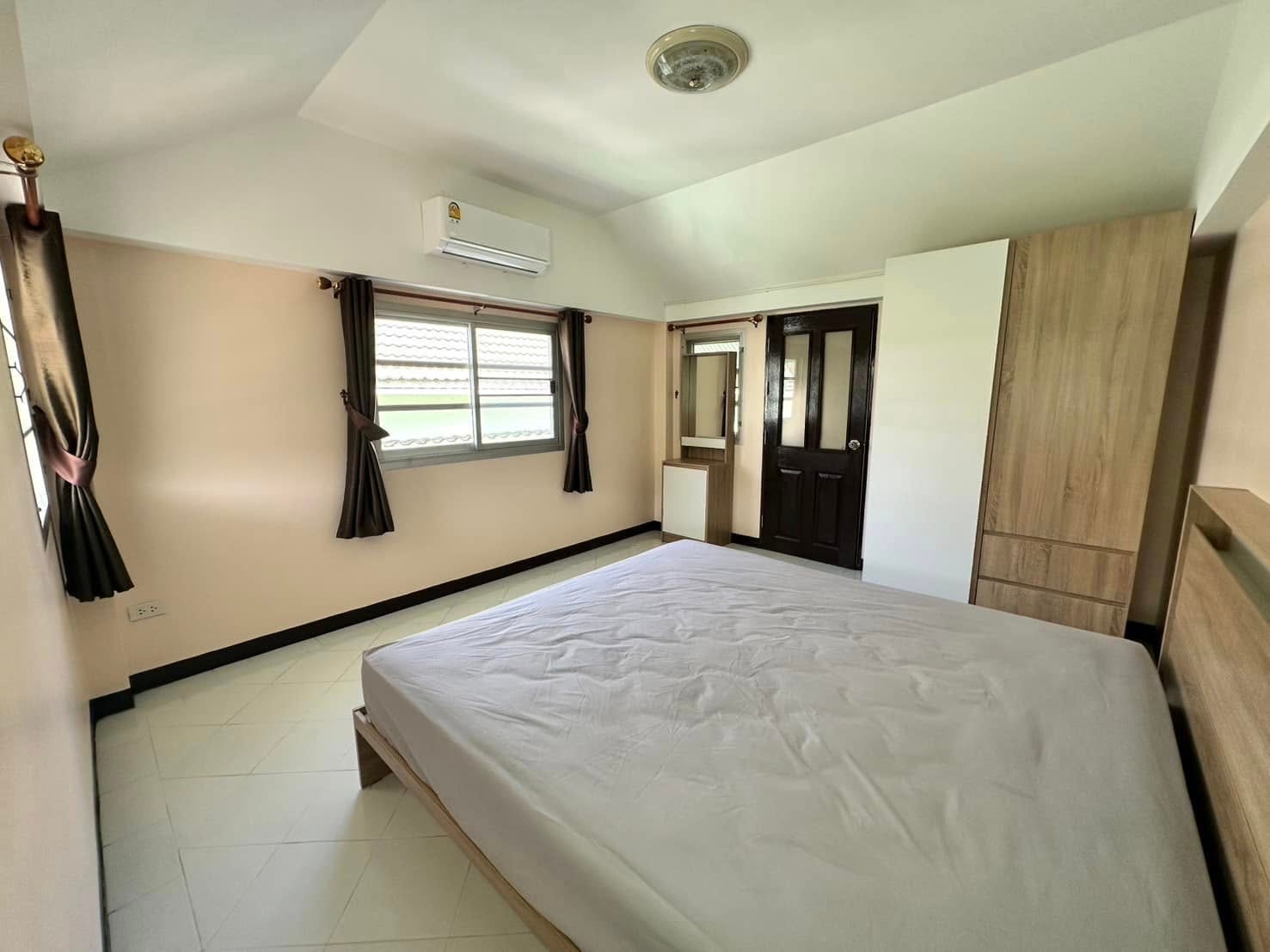3 bedroom House for rent in North Pattaya photo 18