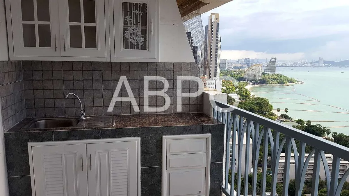 Beautiful Panorama Studio for rent in Wongamat photo 3