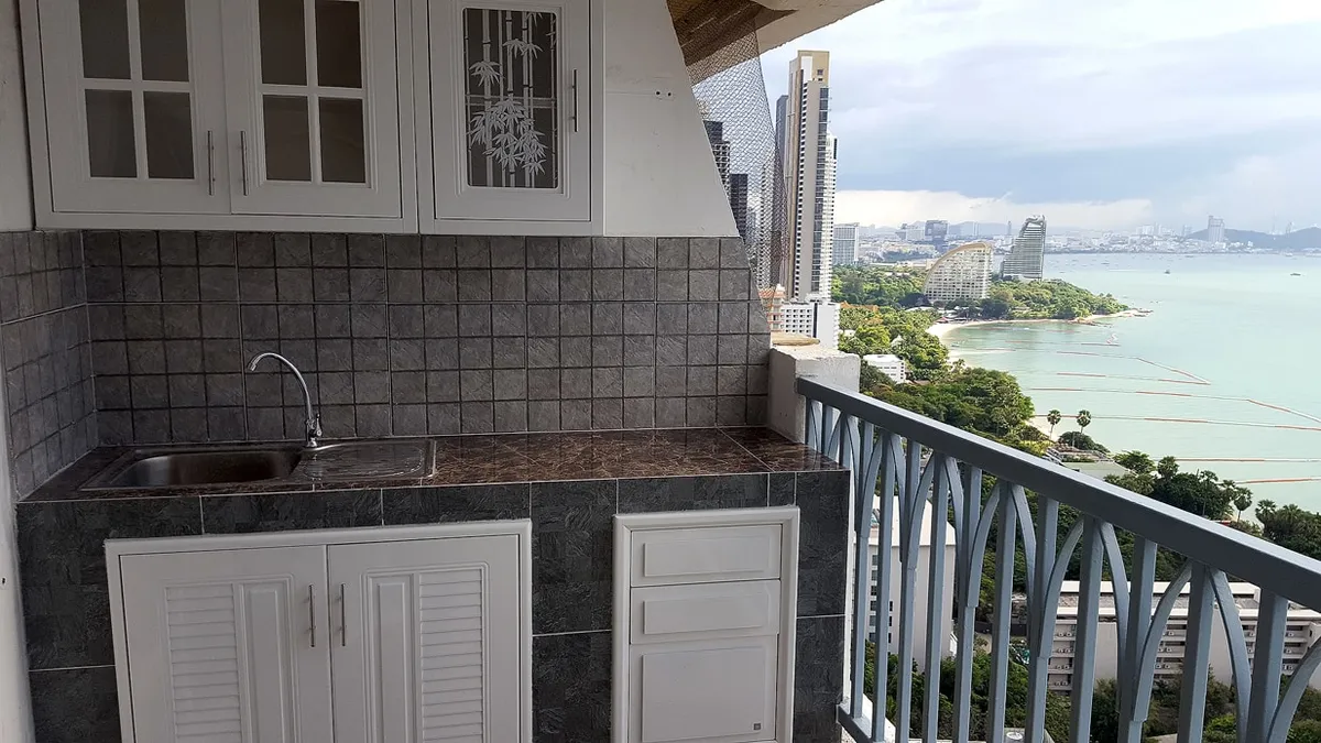Beautiful Panorama Studio for rent in Wongamat photo 7