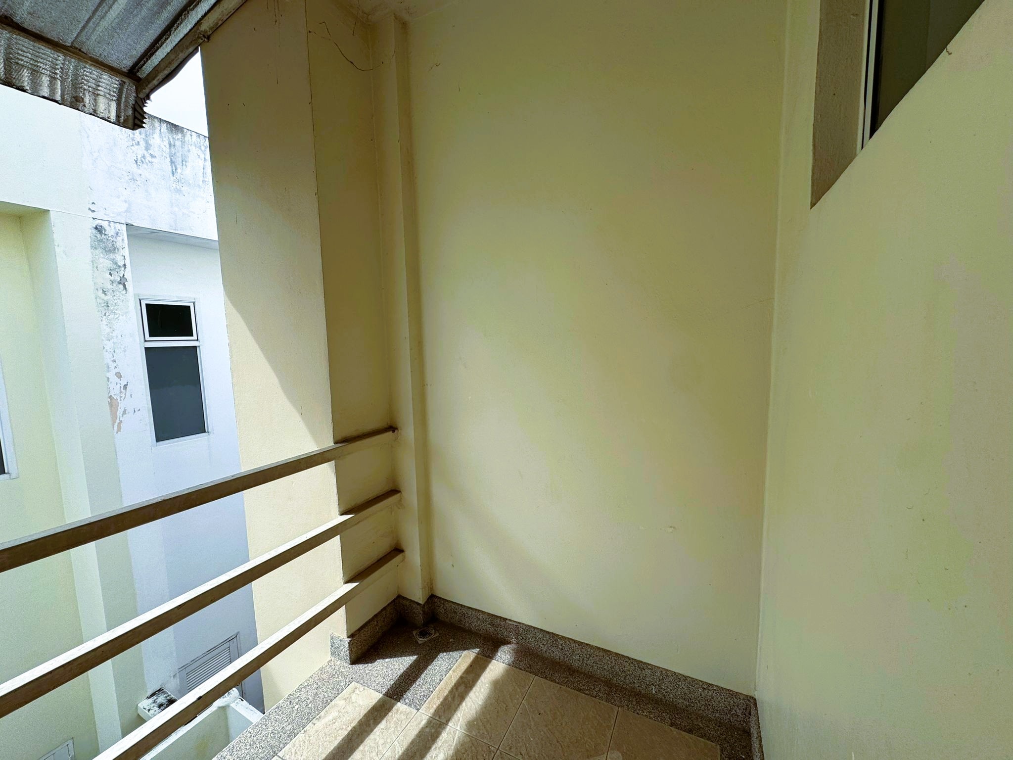 3 Bed 3 Bath Townhouse In East Pattaya photo 23