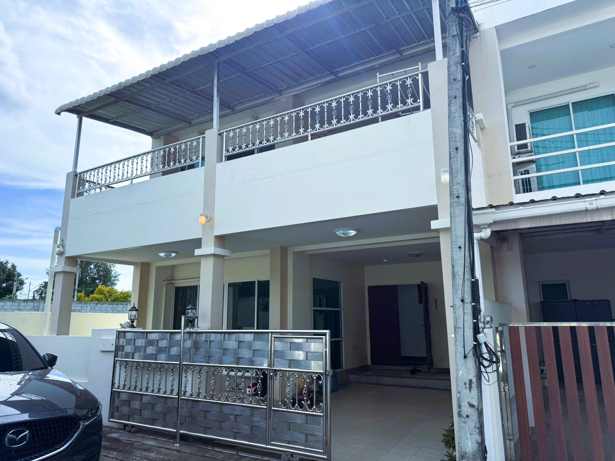 3 Bed 3 Bath Townhouse In East Pattaya photo 30