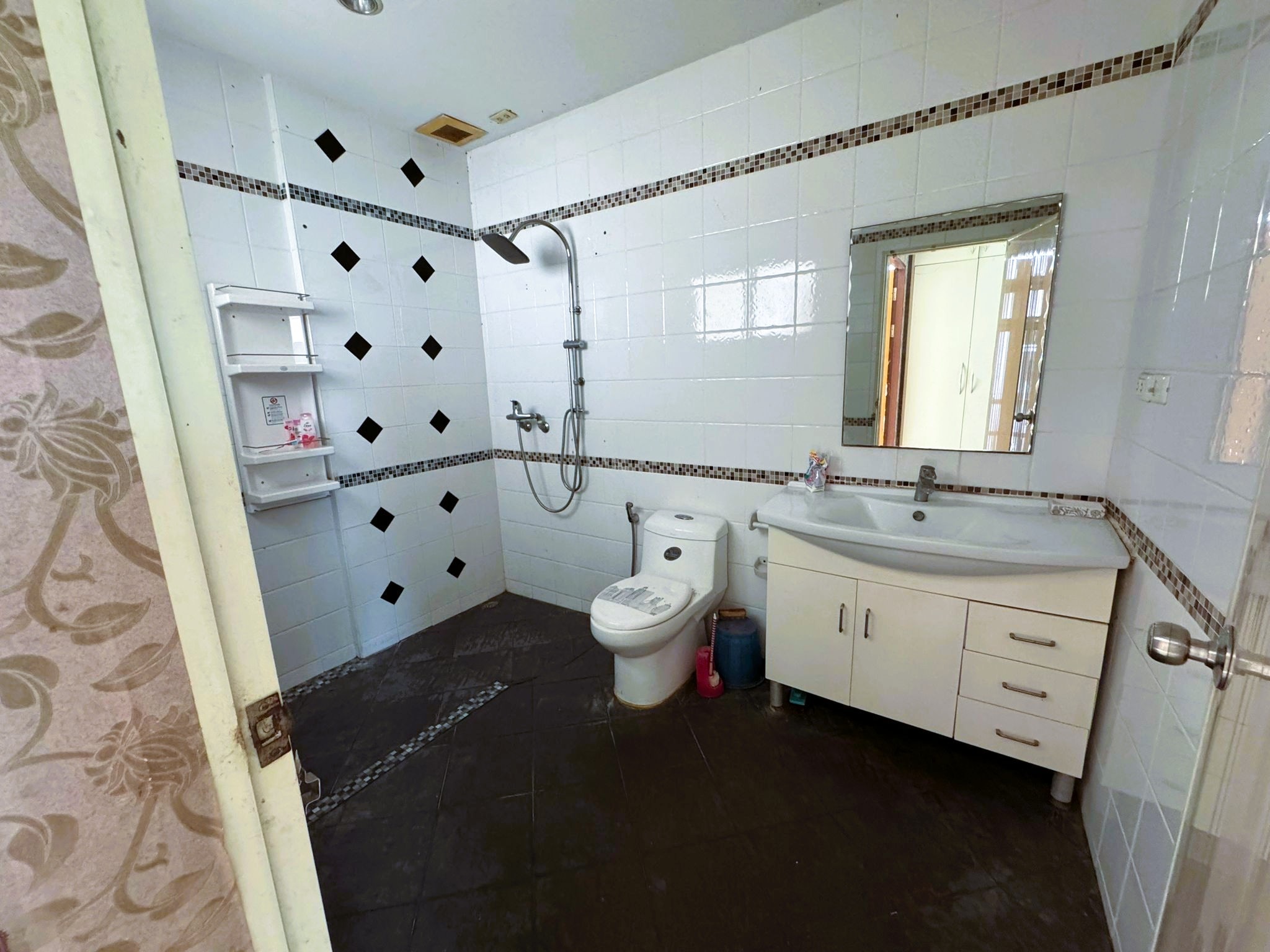 3 Bed 3 Bath Townhouse In East Pattaya photo 22