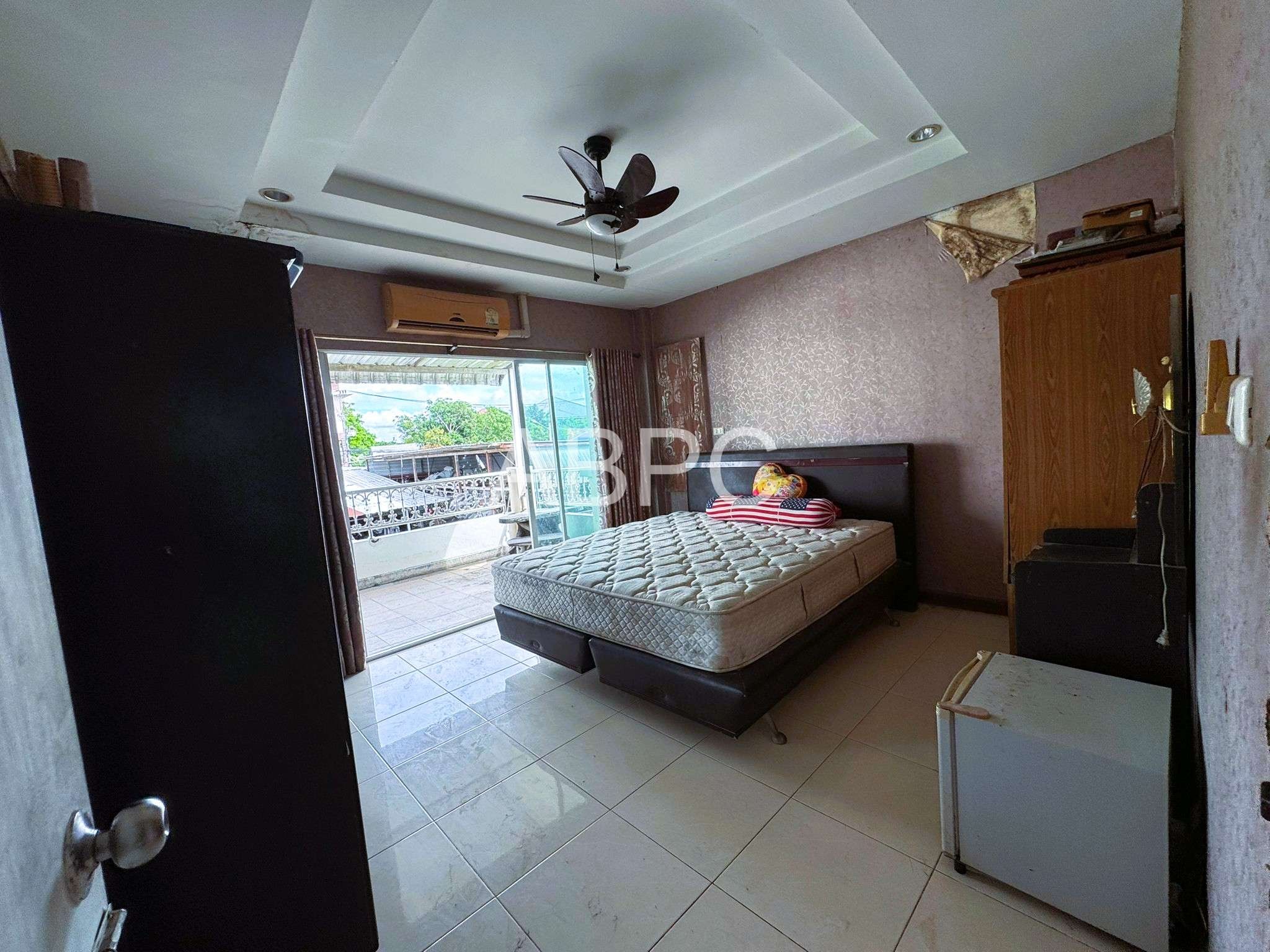 3 Bed 3 Bath Townhouse In East Pattaya photo 16