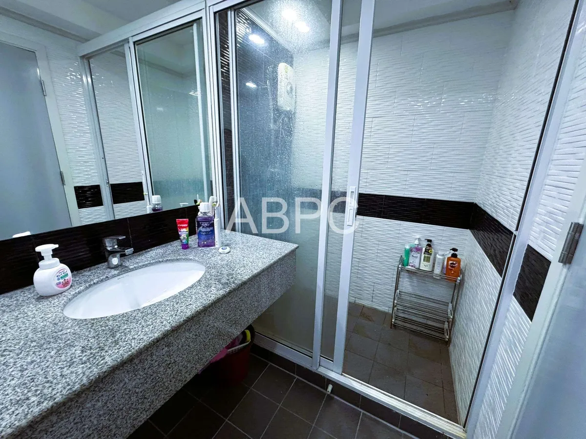 Large Ocean View 1 Bed 1 Bath Condo In Pratumnak photo 10