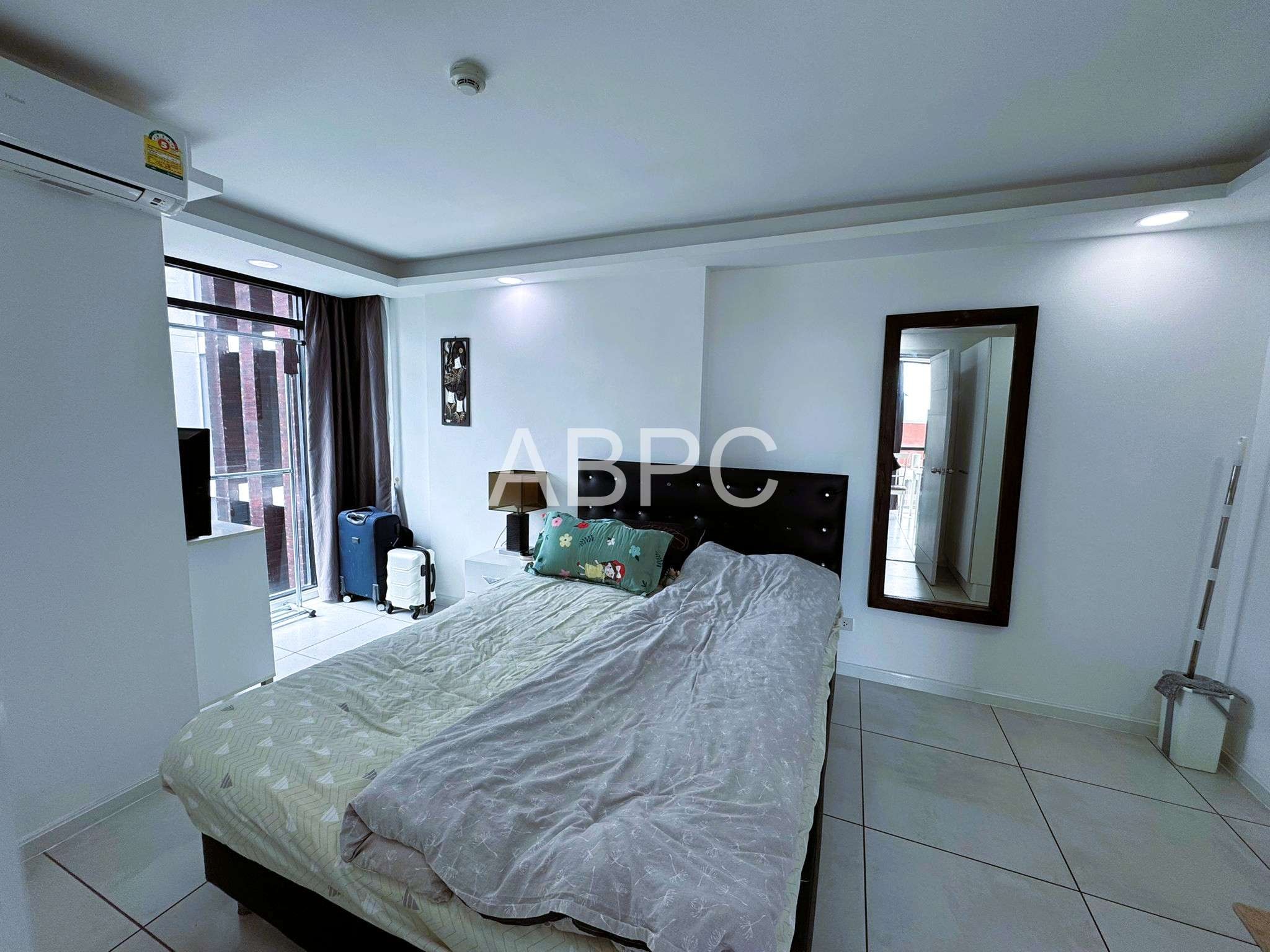 Large Ocean View 1 Bed 1 Bath Condo In Pratumnak photo 6