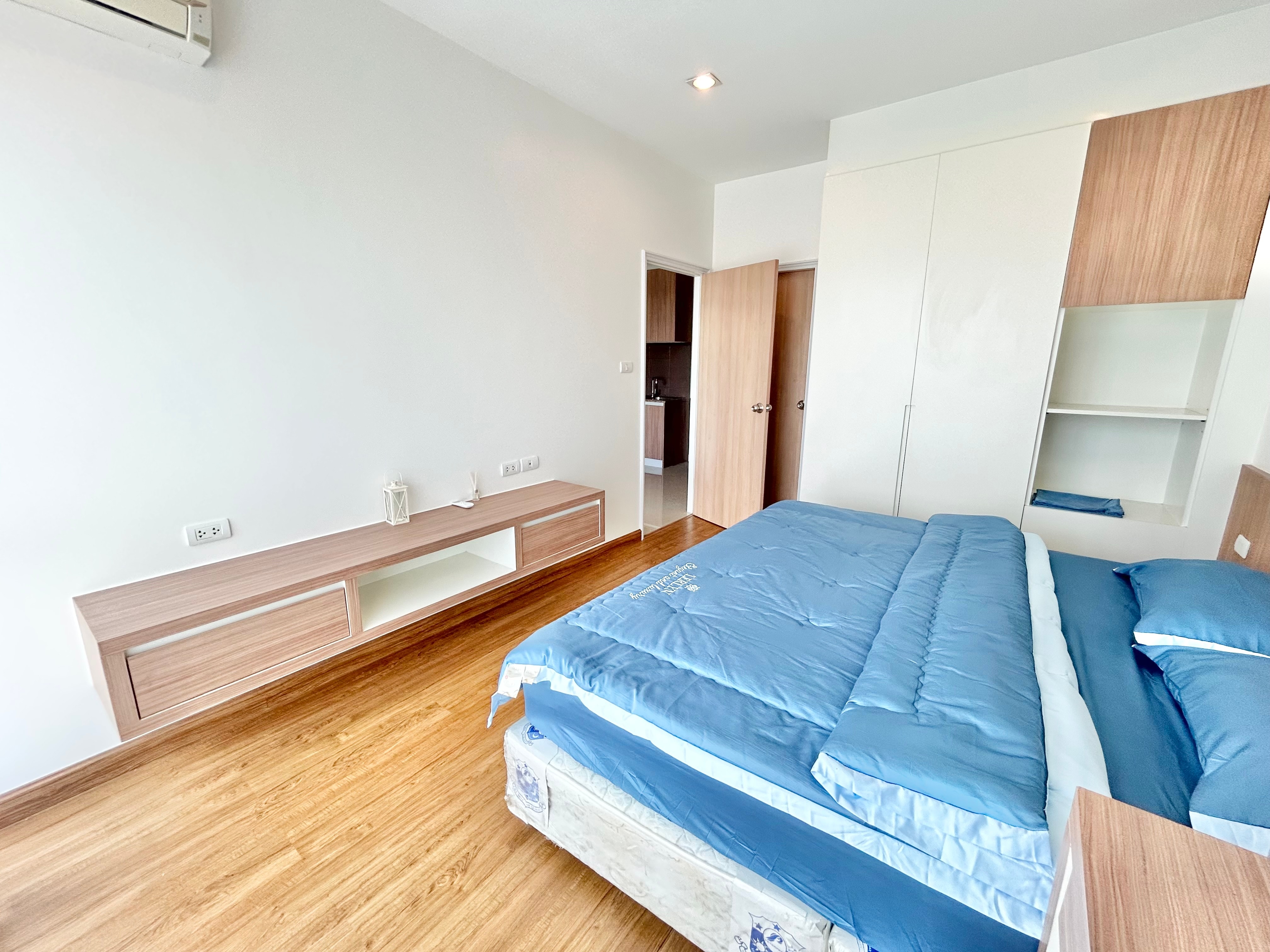 1 Bedroom Condo For Sale In East Pattaya photo 17