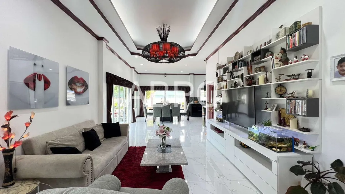Spacious 4 Bedroom house with Private pool for Sale photo 12