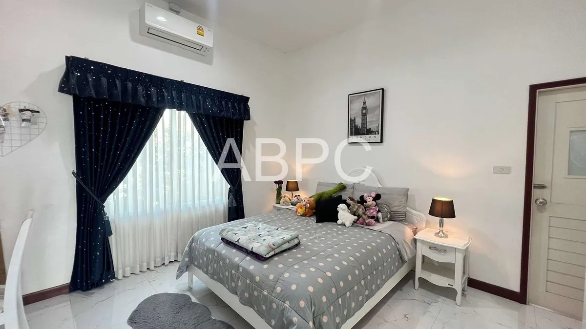 Spacious 4 Bedroom house with Private pool for Sale photo 15