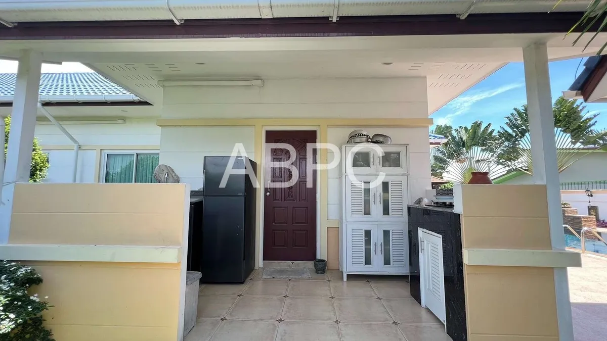 Spacious 4 Bedroom house with Private pool for Sale photo 8