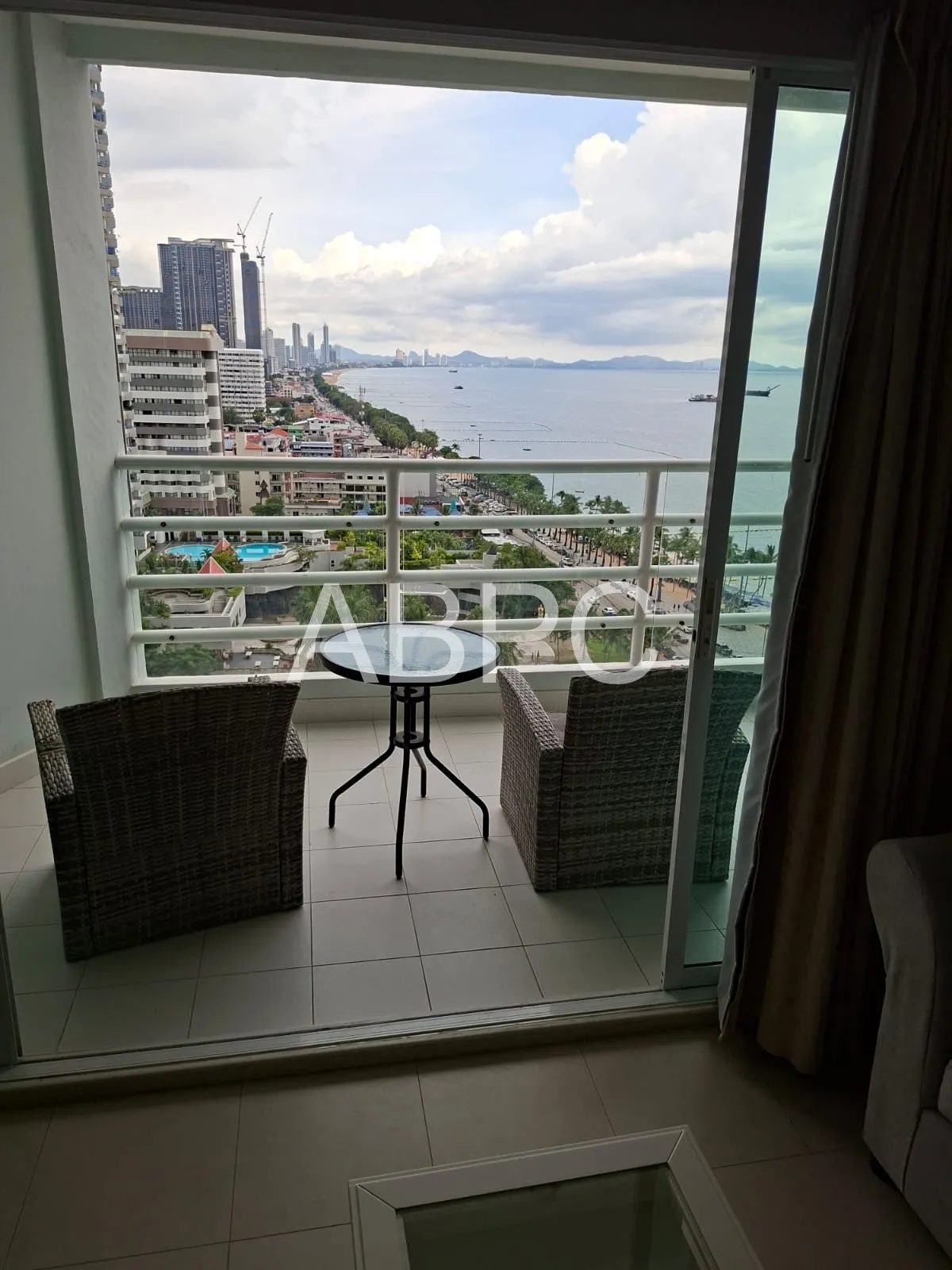 Ocean View Studio Condo In Jomtien