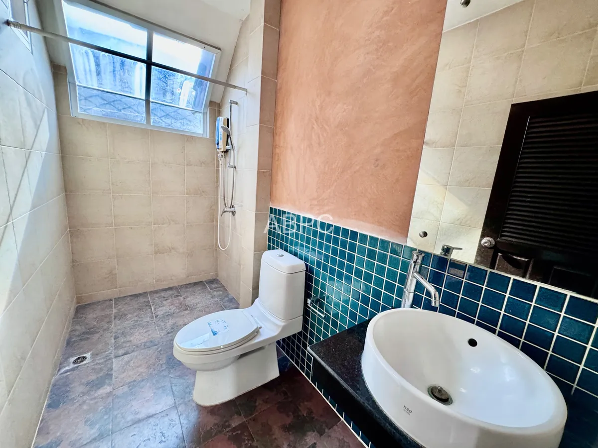 3 Bedrooms 3 bathrooms For rent photo 17