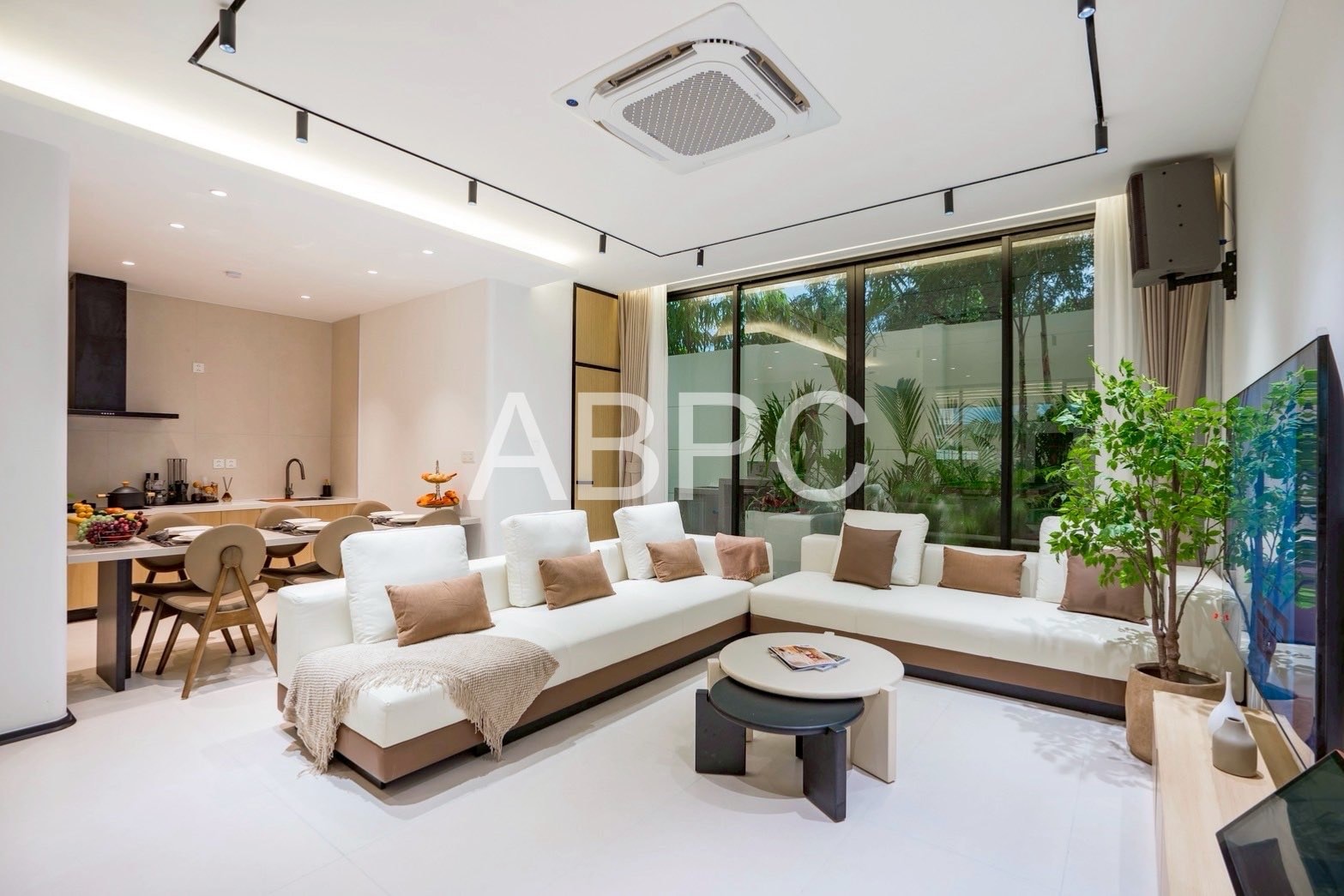 Pool Villa For Sale In South Pattaya photo 11