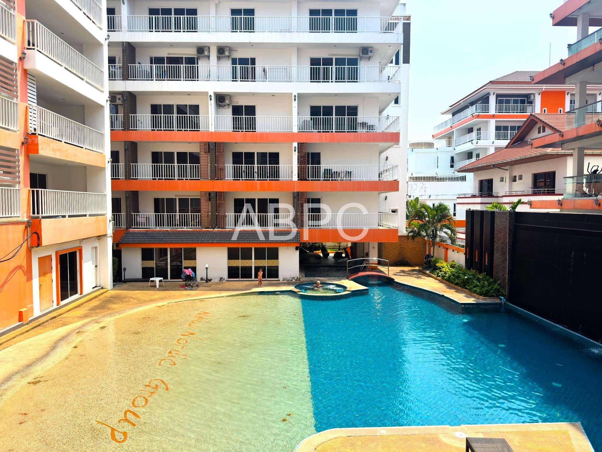 Renovated Pool View Studio Condo In Pratumnak photo 9