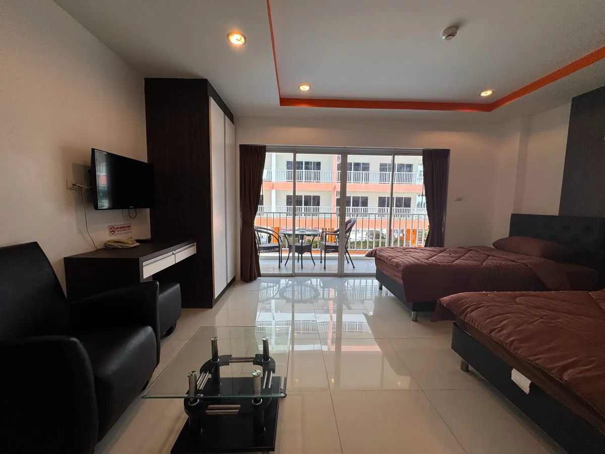 Like New Pool View Studio Condo In Pratumnak photo 12
