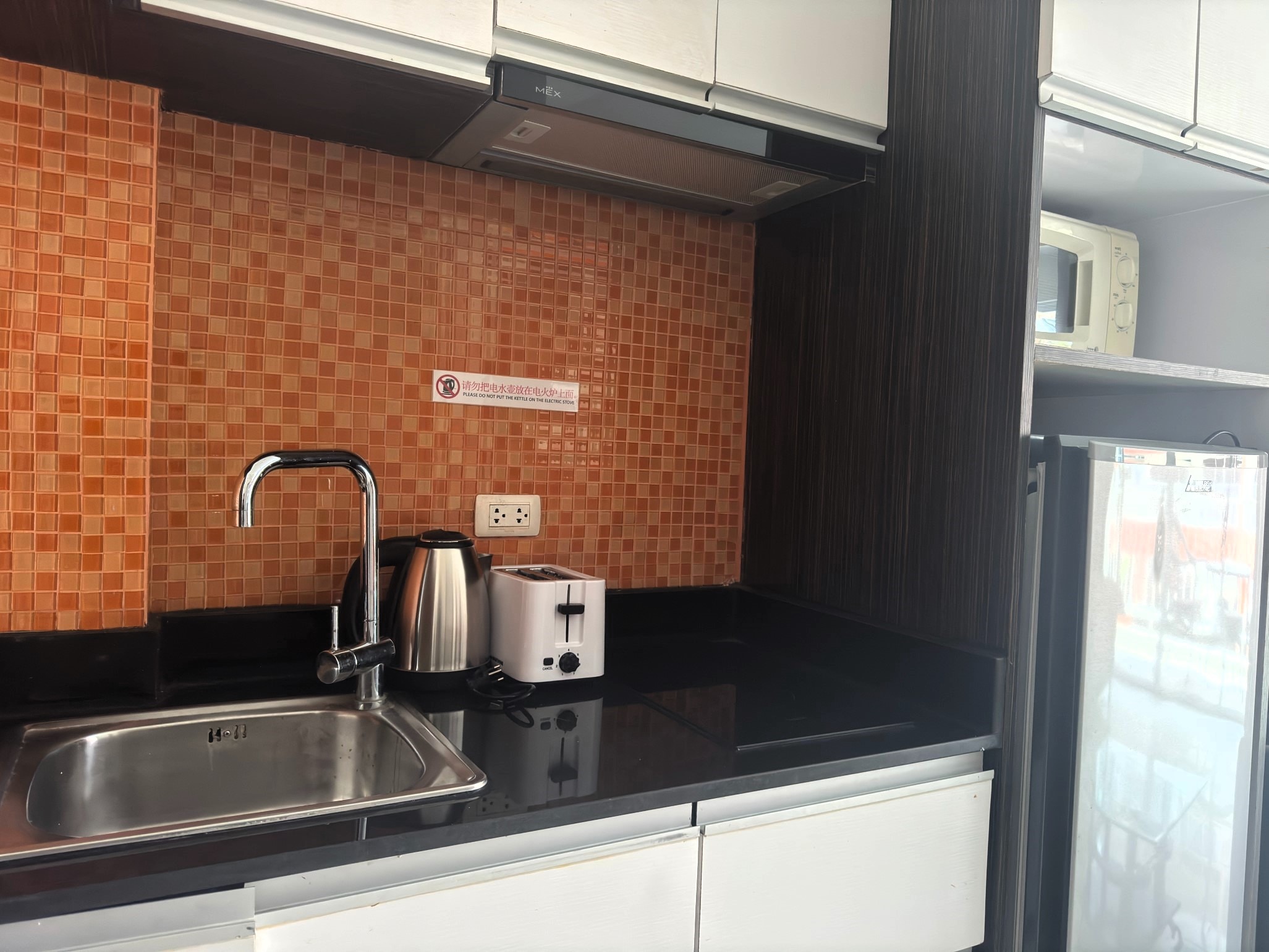 Like New Pool View Studio Condo In Pratumnak photo 8