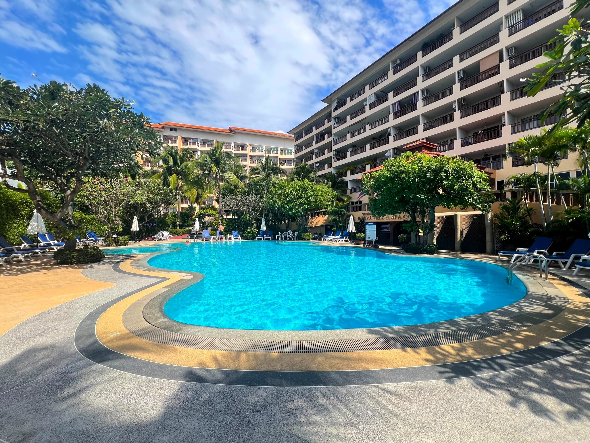 Beautiful large 2 bedrooms 2 bathrooms for Rent and Sale in Jomtien photo 22