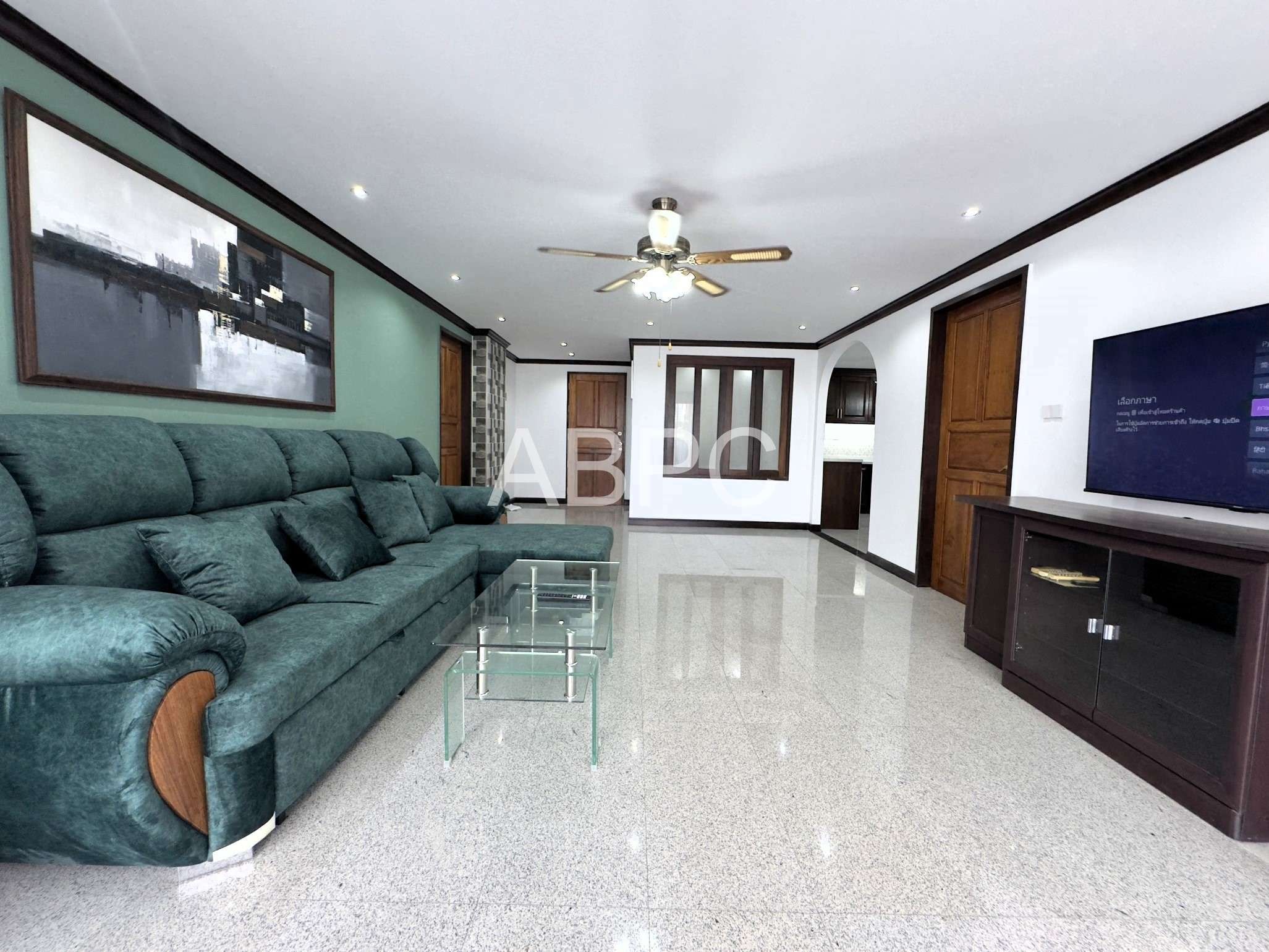 Beautiful large 2 bedrooms 2 bathrooms for Rent and Sale in Jomtien photo 8