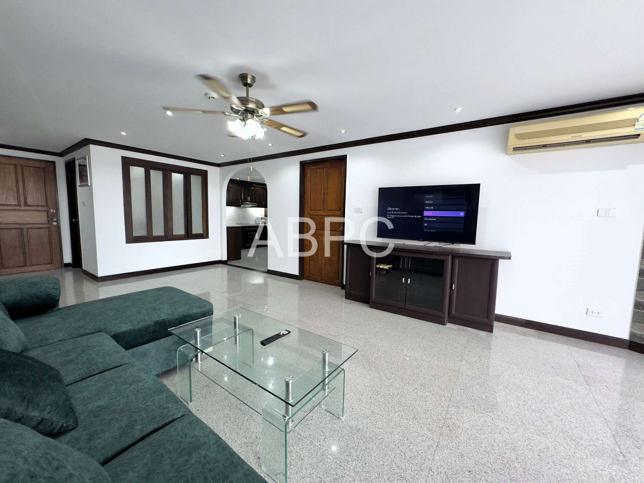 Beautiful large 2 bedrooms 2 bathrooms for Rent and Sale in Jomtien photo 4