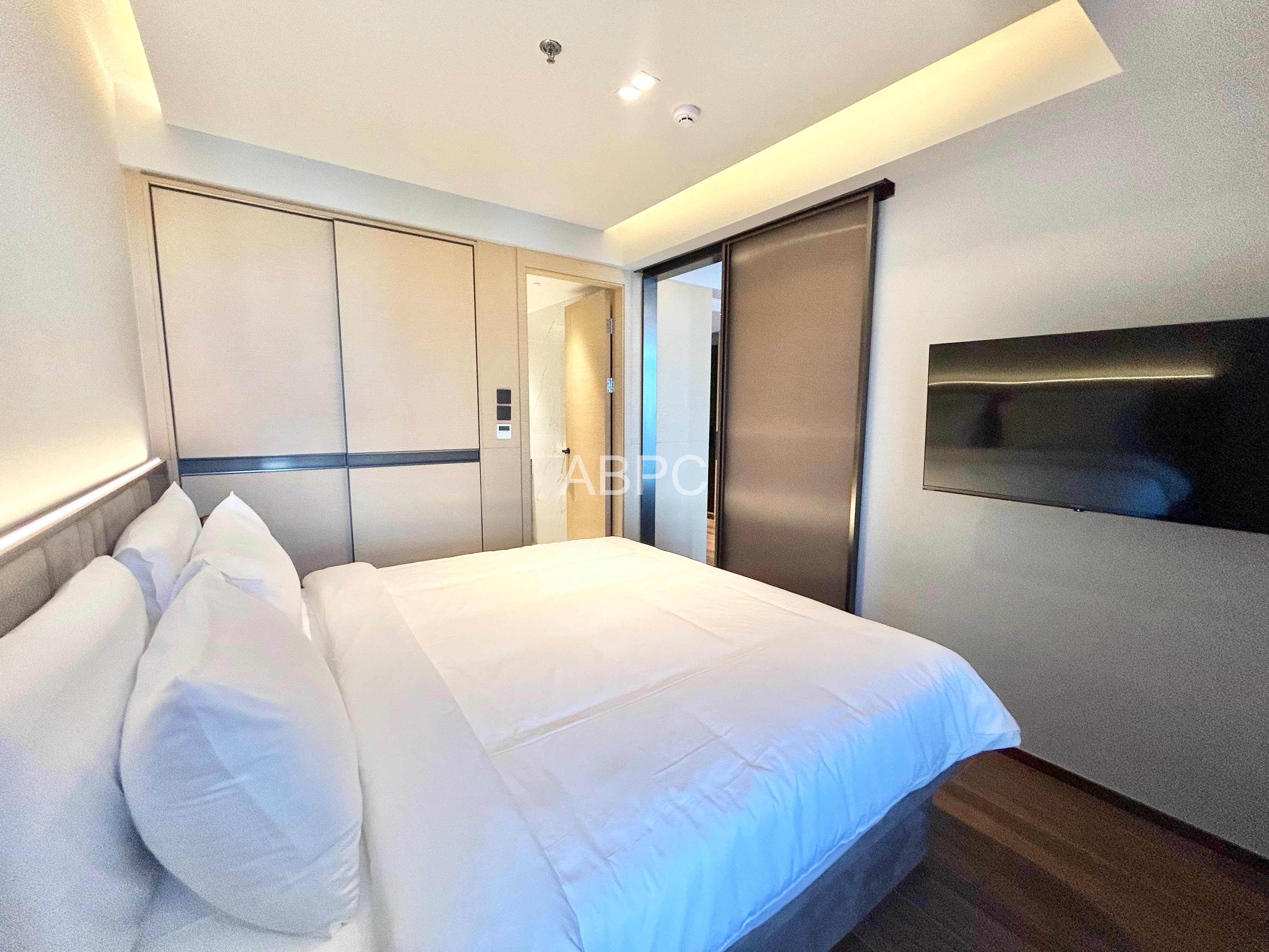 One Bedroom Condo For Rent In Prahtamnak photo 6