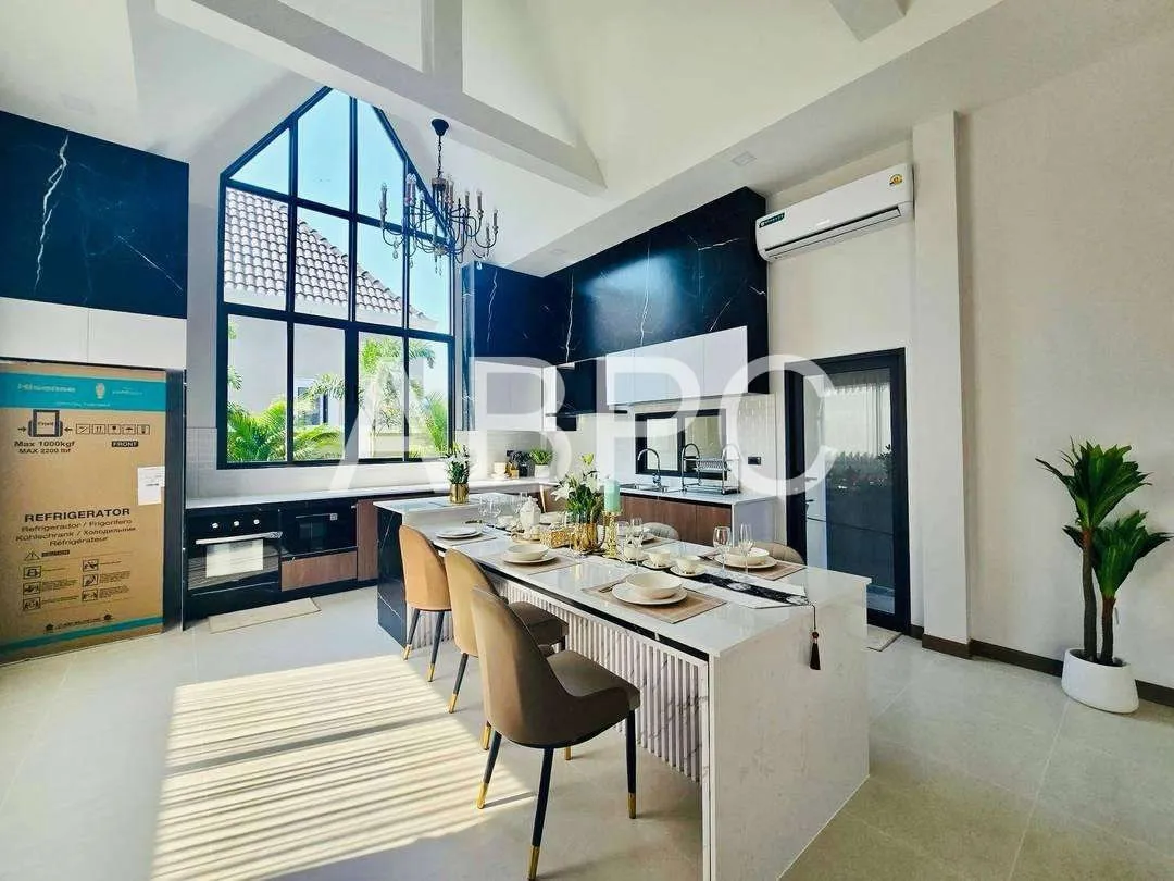 Brand New 3 Bed 4 Bath Pool Villa In East Pattaya photo 8