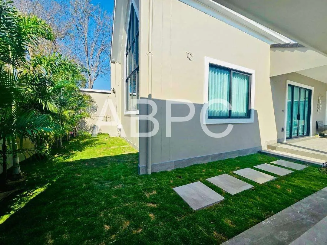 Brand New 3 Bed 4 Bath Pool Villa In East Pattaya photo 10