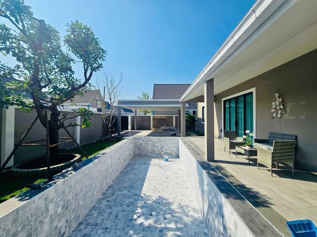 Brand New 3 Bed 4 Bath Pool Villa In East Pattaya photo 19