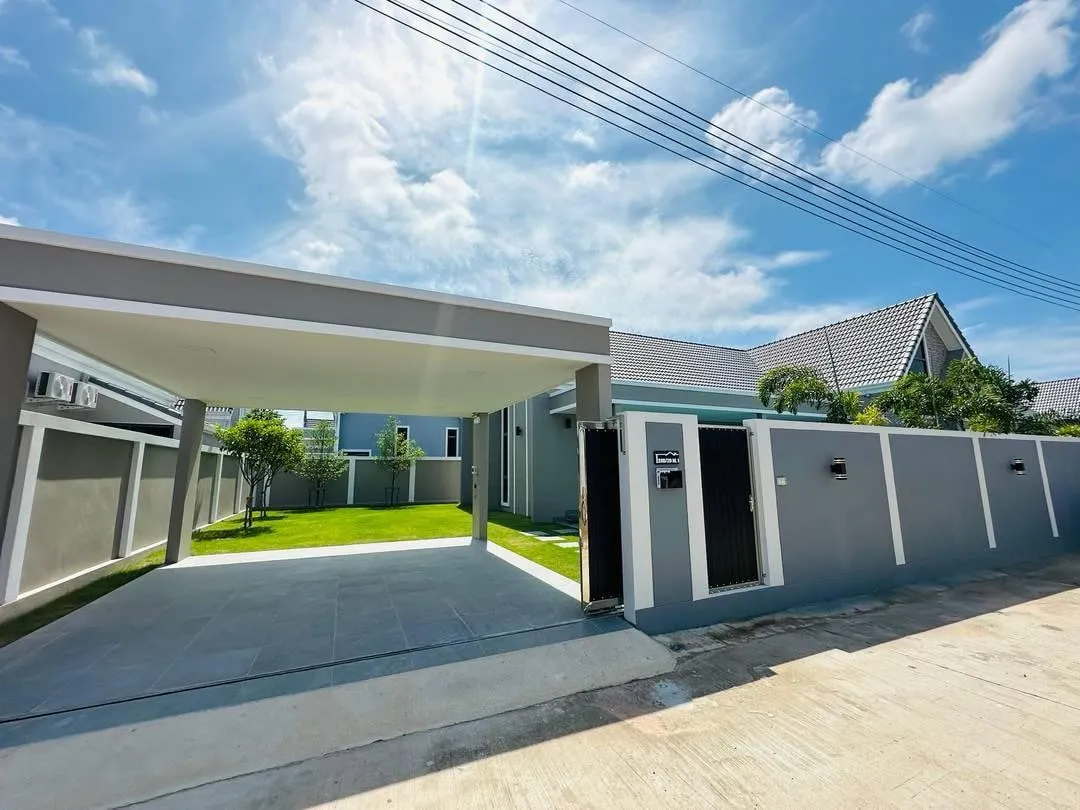 Brand New Modern 3 Bed 4 Bath Pool Villa In East Pattaya photo 17