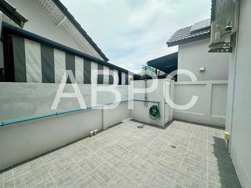 Like New Modern 3 Bed 2 Bath Pool Villa In East Pattaya photo 6