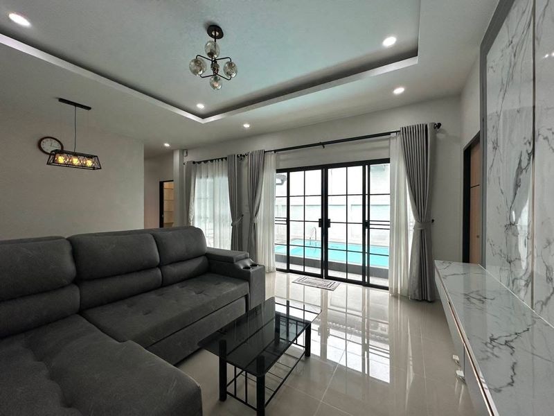 Like New Modern 3 Bed 2 Bath Pool Villa In East Pattaya photo 25