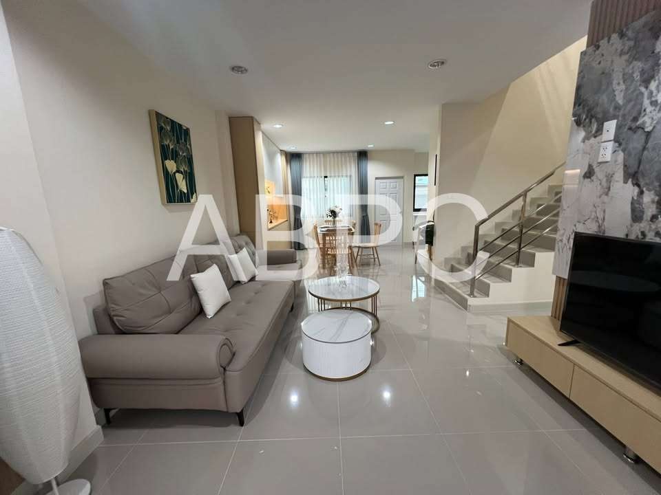 Brand New 3 Bed 2 Bath Townhouse In East Pattaya photo 9