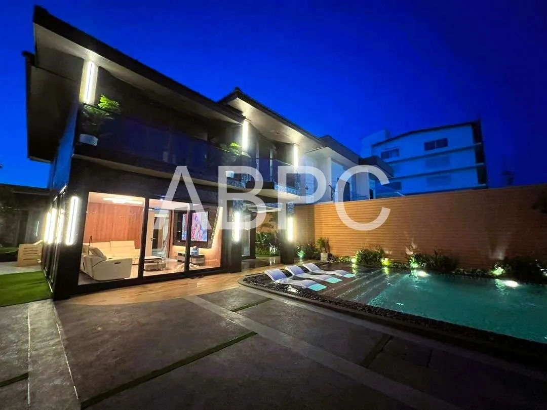 Brand New Modern Luxury 7 Bed 8 Bath Pool Villa In Jomtien photo 14