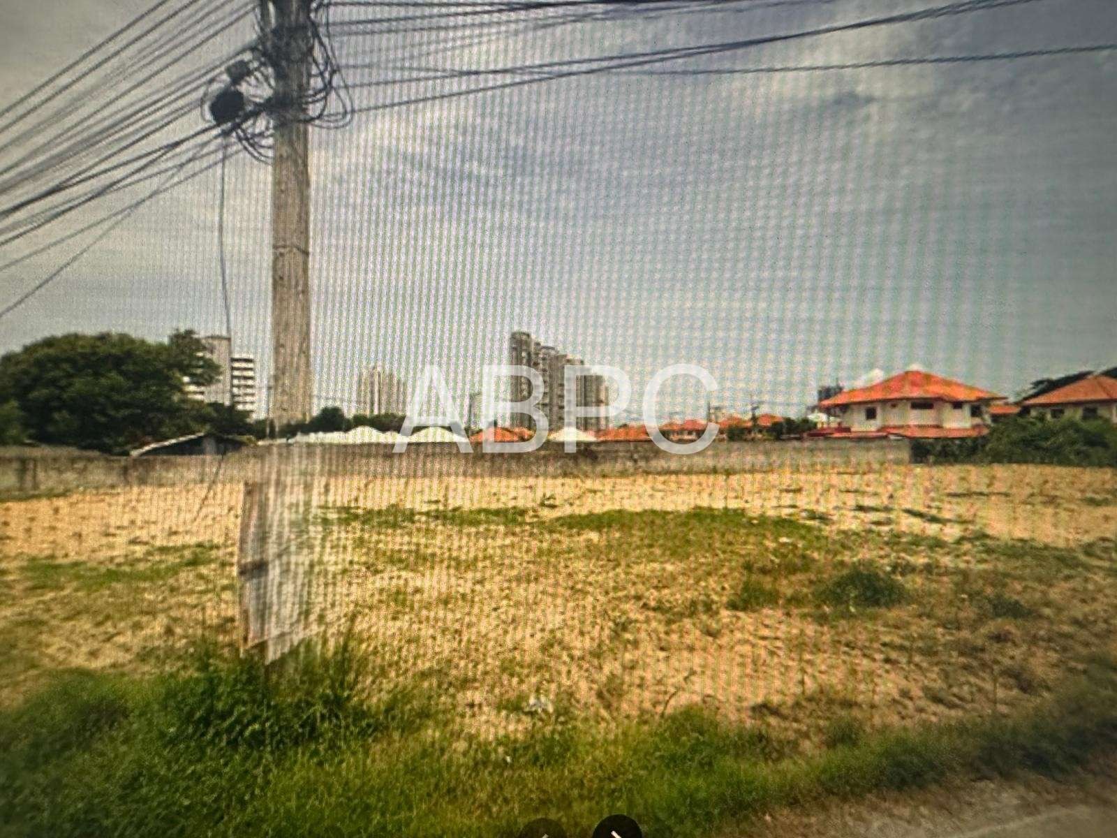 Land Close To The Beach For Sale In Jomtien