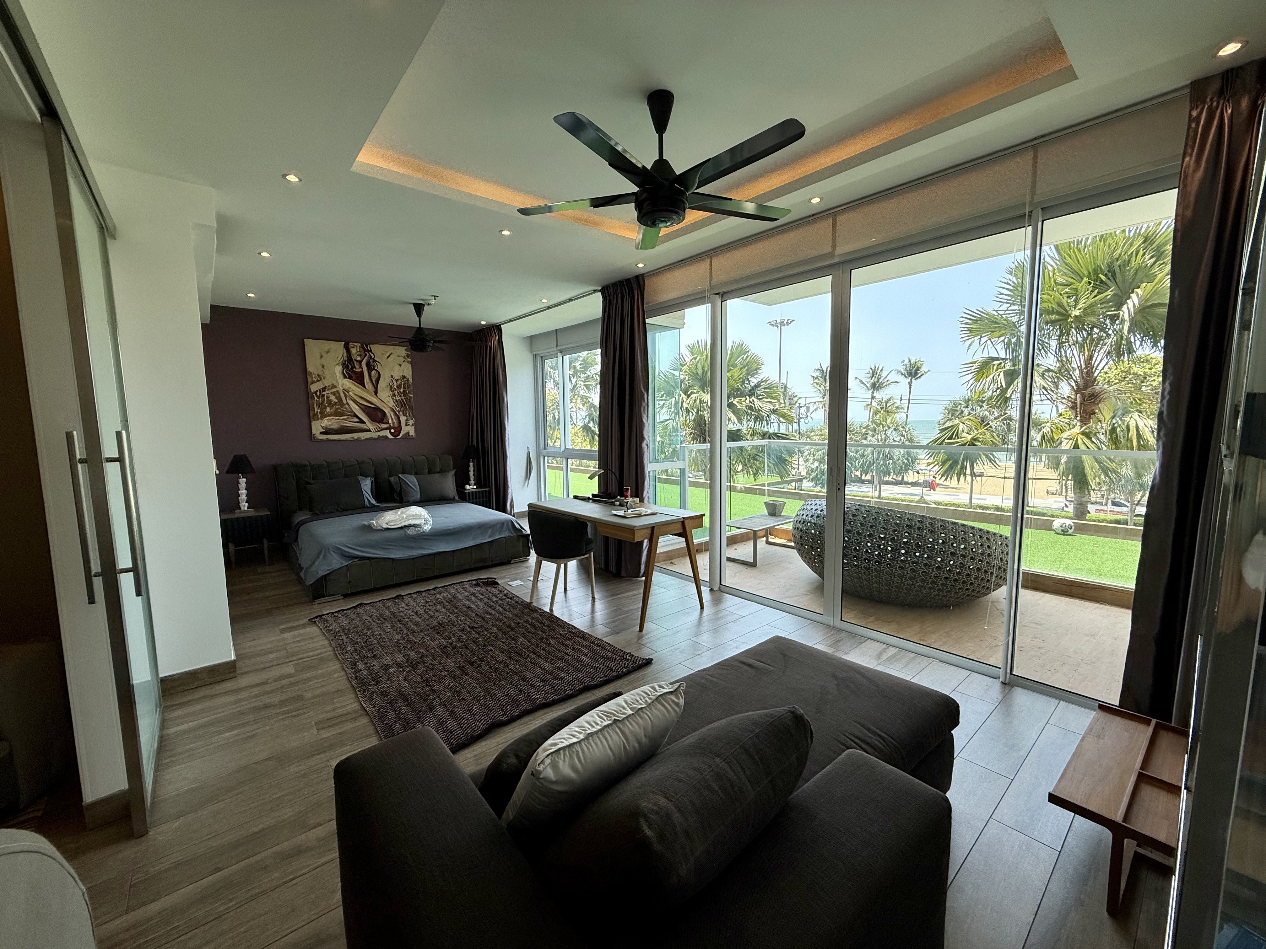 Beachfront Duplex 4 Bed 4 Bath Condo In Jomtien photo 17