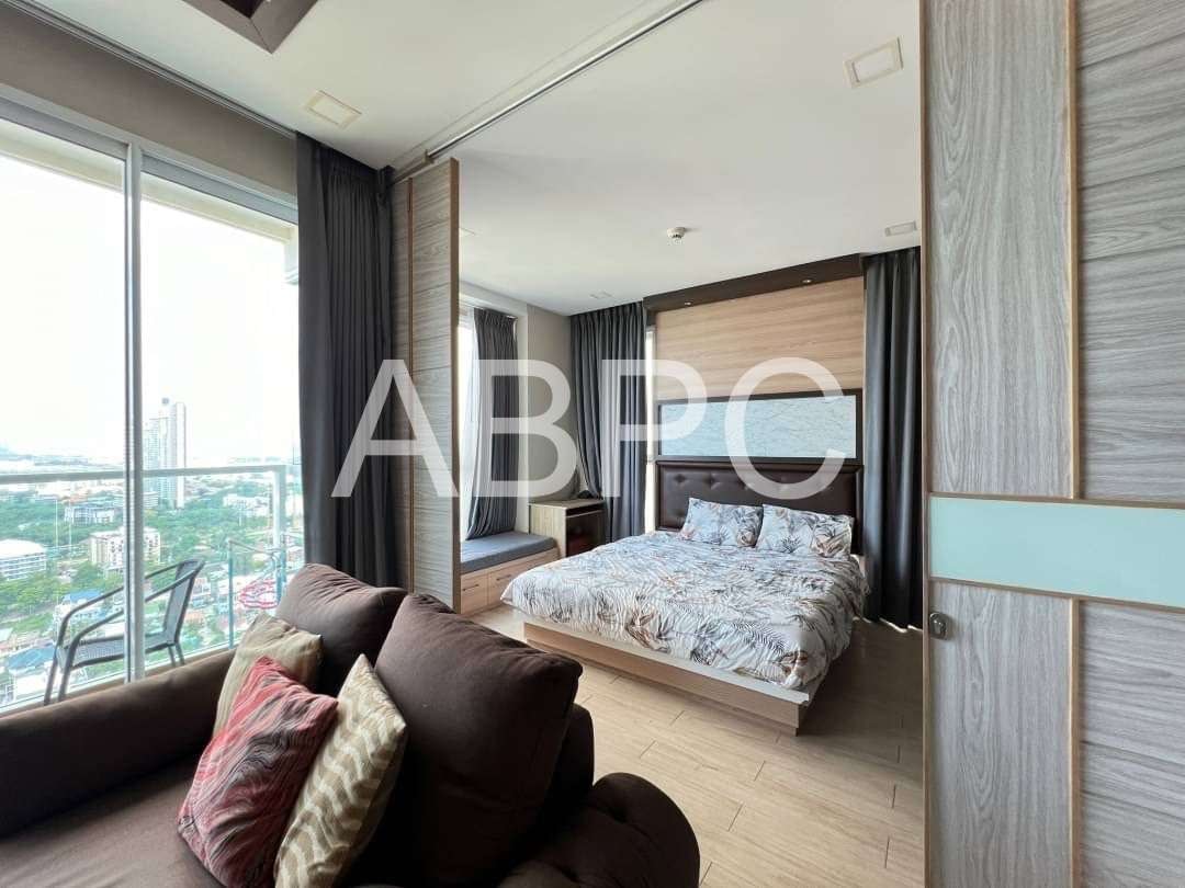Beachfront Ocean View 1 Bed 1 Bath Condo In Jomtien photo 9