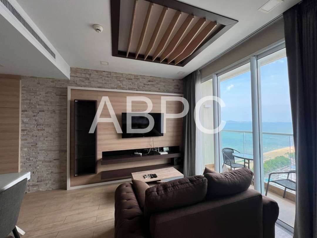 Beachfront Ocean View 1 Bed 1 Bath Condo In Jomtien photo 3