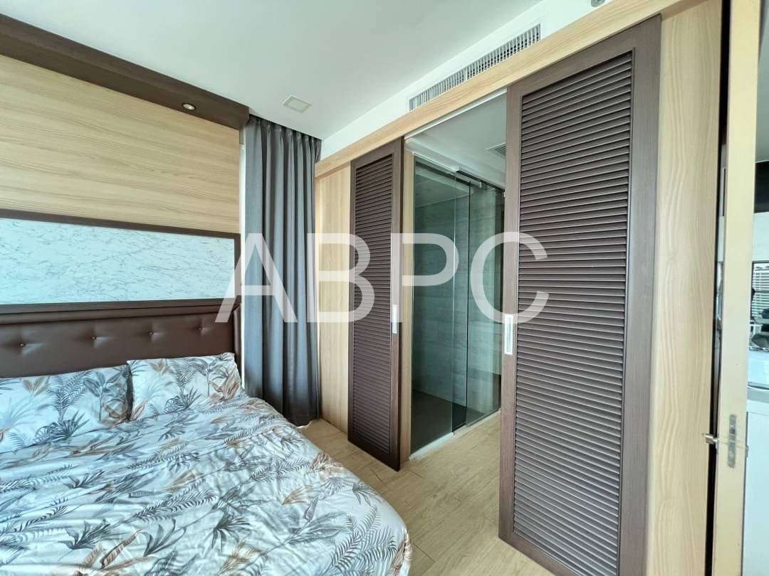 Beachfront Ocean View 1 Bed 1 Bath Condo In Jomtien photo 11