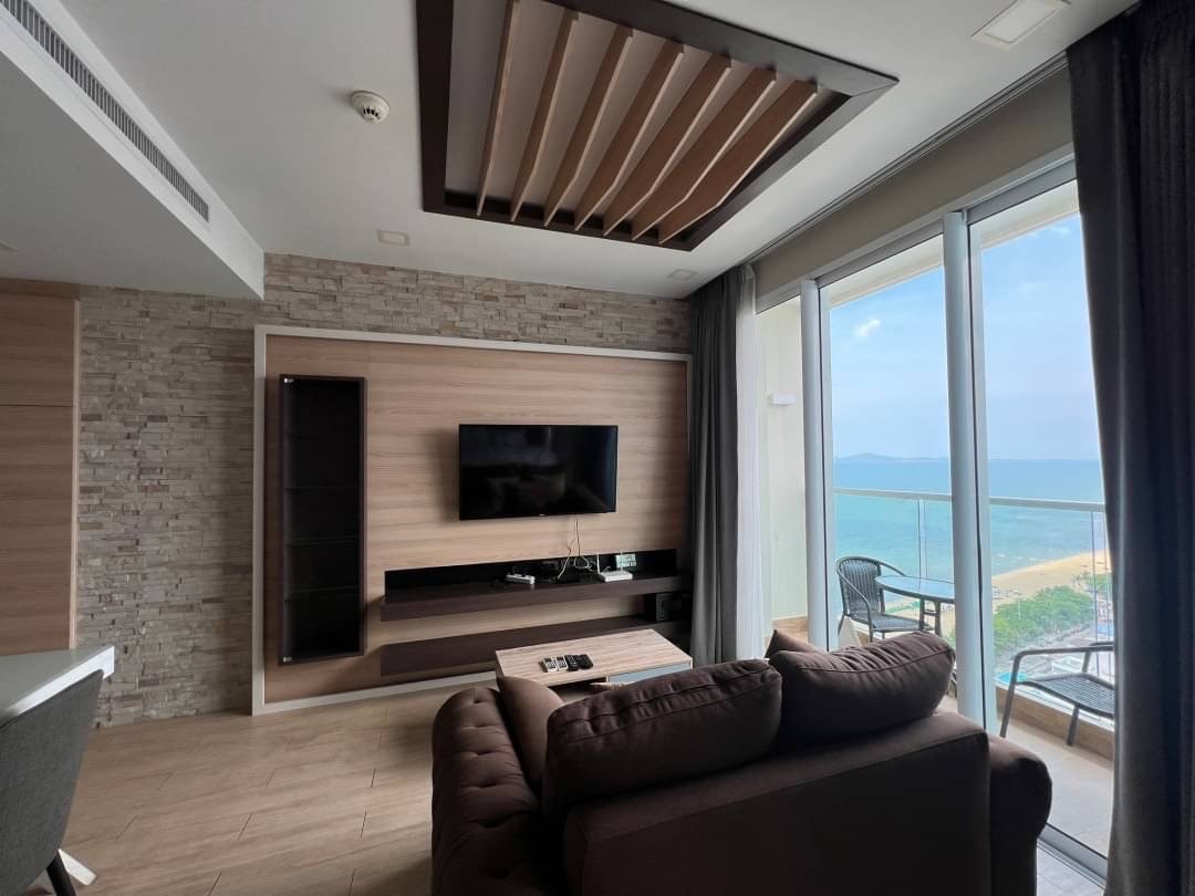 Beachfront Ocean View 1 Bed 1 Bath Condo In Jomtien photo 14