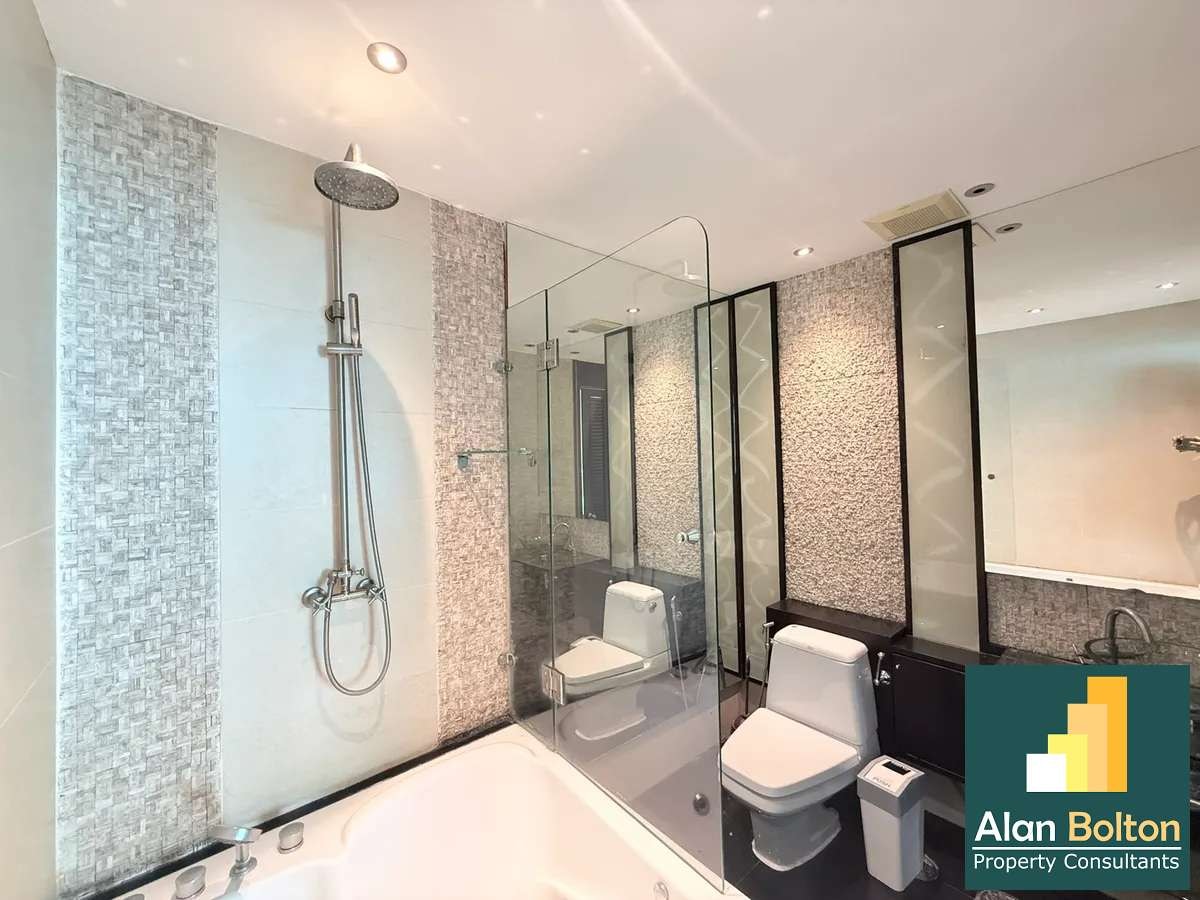 Beachfront Two Bedroom  condominium For Rent in Naklua photo 13