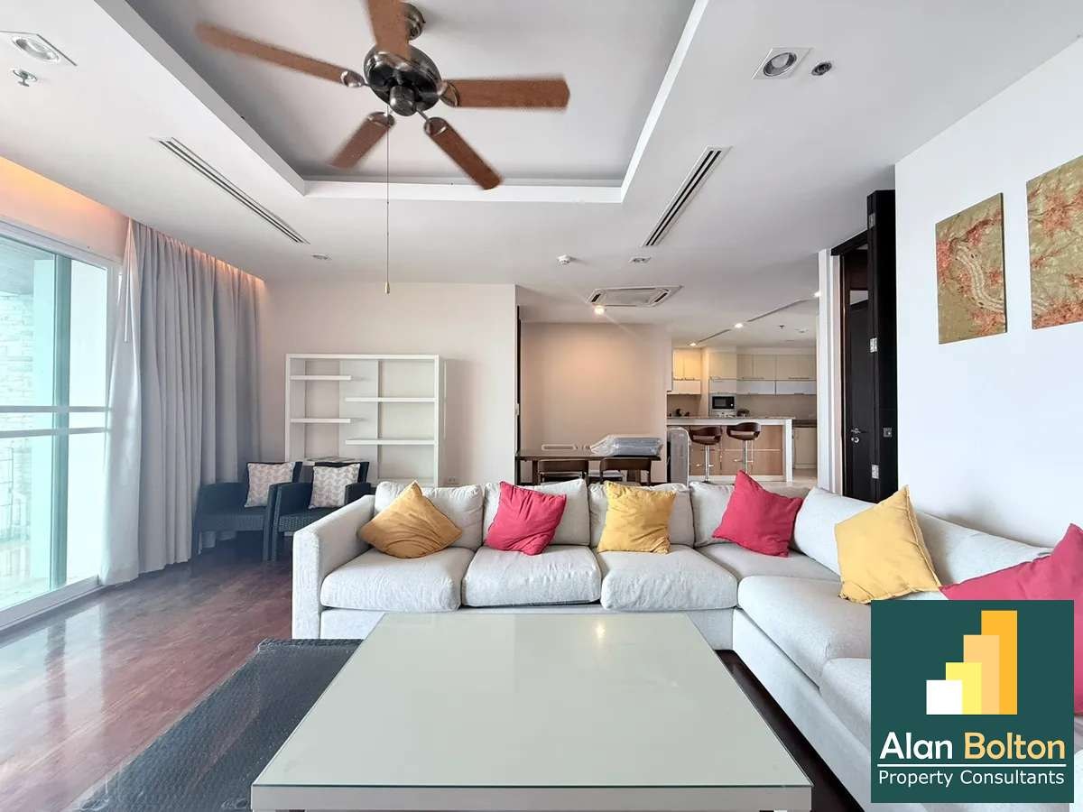 Beachfront Two Bedroom  condominium For Rent in Naklua photo 7