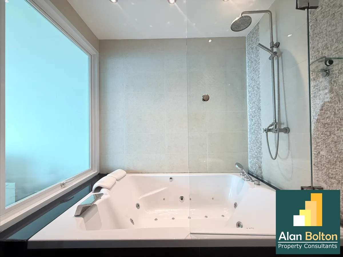 Beachfront Two Bedroom  condominium For Rent in Naklua photo 12